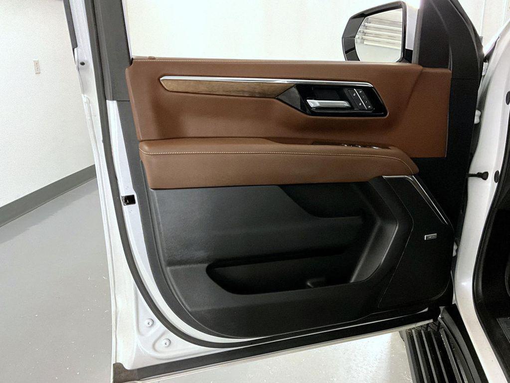 used 2025 Chevrolet Tahoe car, priced at $78,999