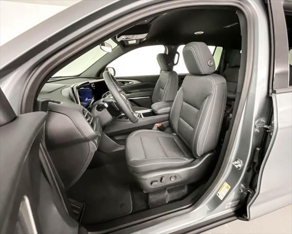 new 2024 Chevrolet Traverse car, priced at $41,574