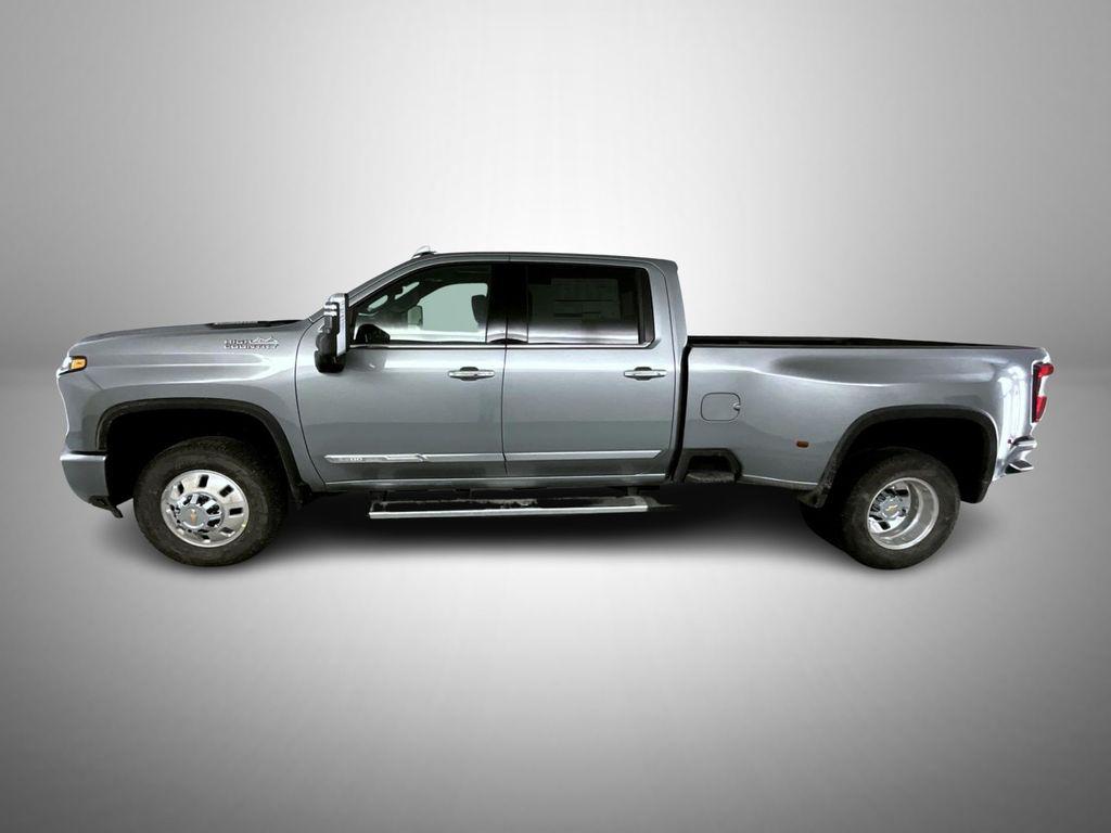 new 2026 Chevrolet Silverado 3500 car, priced at $90,569