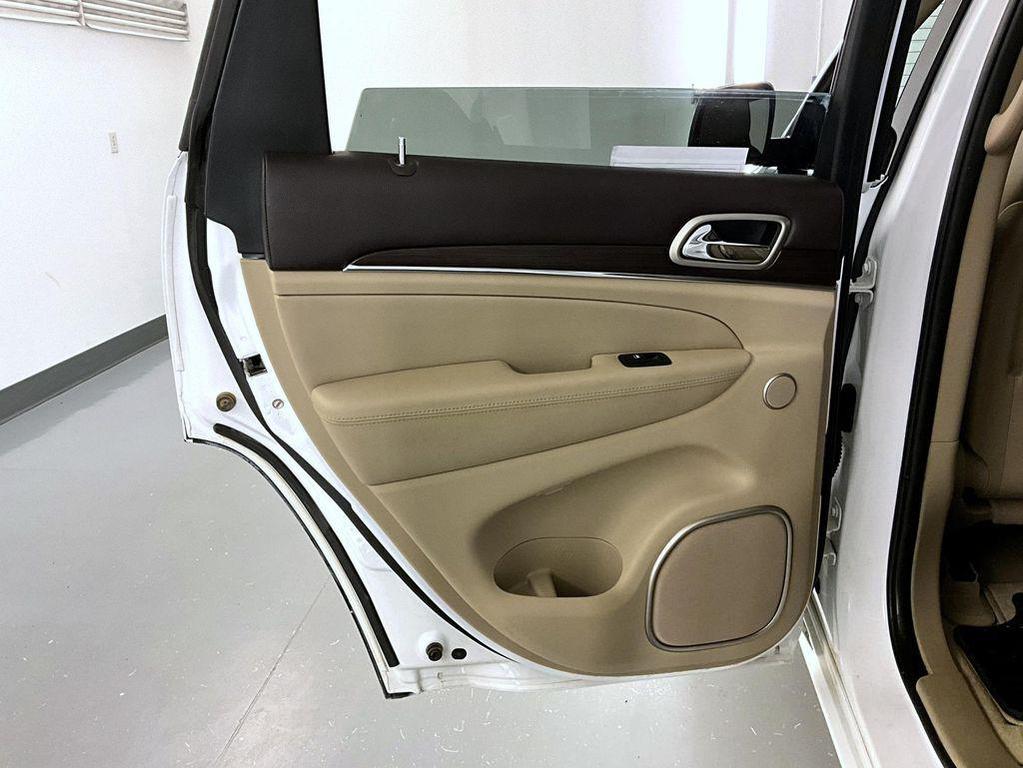 used 2017 Jeep Grand Cherokee car, priced at $16,999