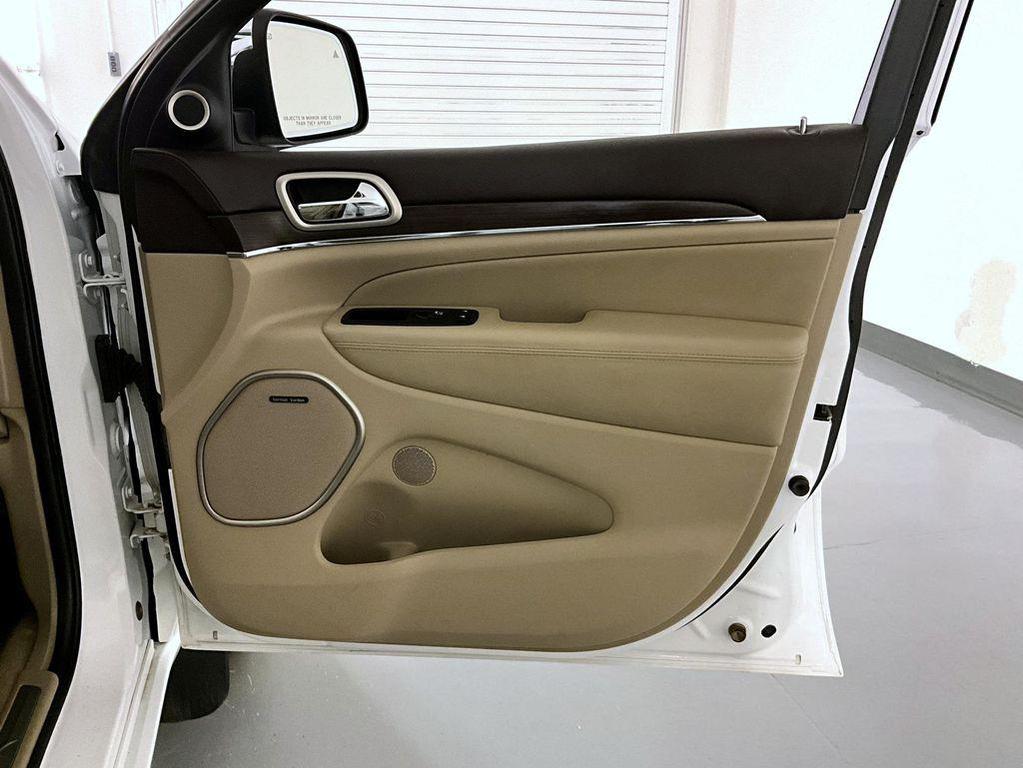 used 2017 Jeep Grand Cherokee car, priced at $16,999