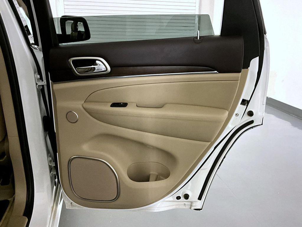 used 2017 Jeep Grand Cherokee car, priced at $16,999