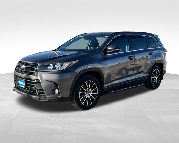 used 2017 Toyota Highlander car, priced at $17,999