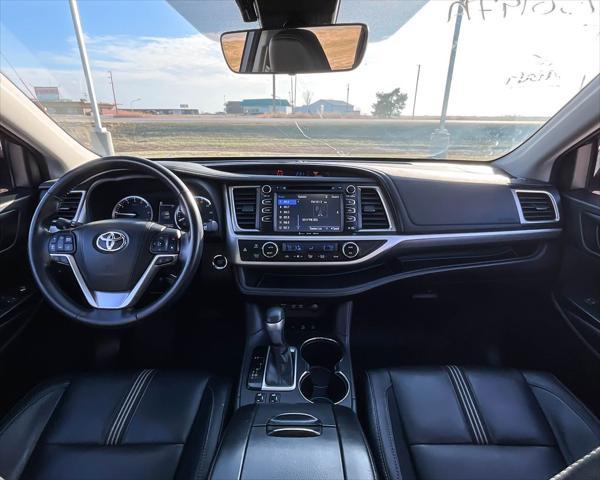 used 2017 Toyota Highlander car, priced at $17,999