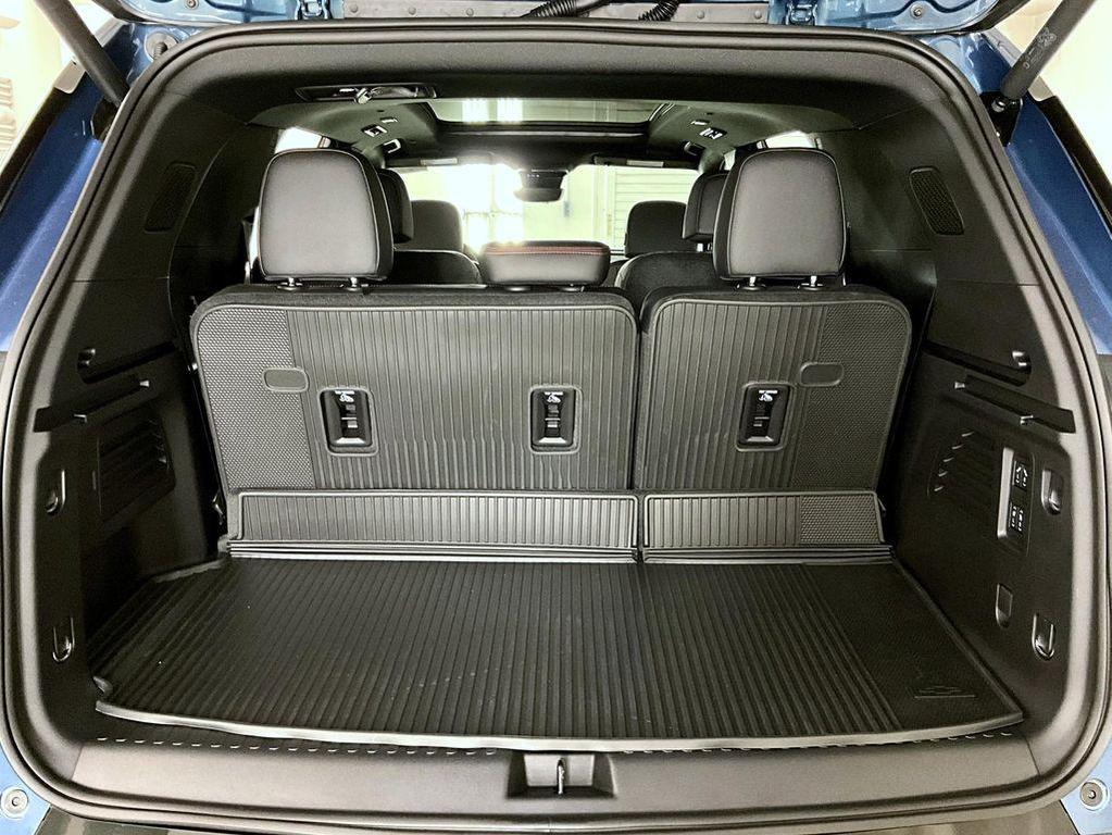new 2026 Chevrolet Traverse car, priced at $61,873