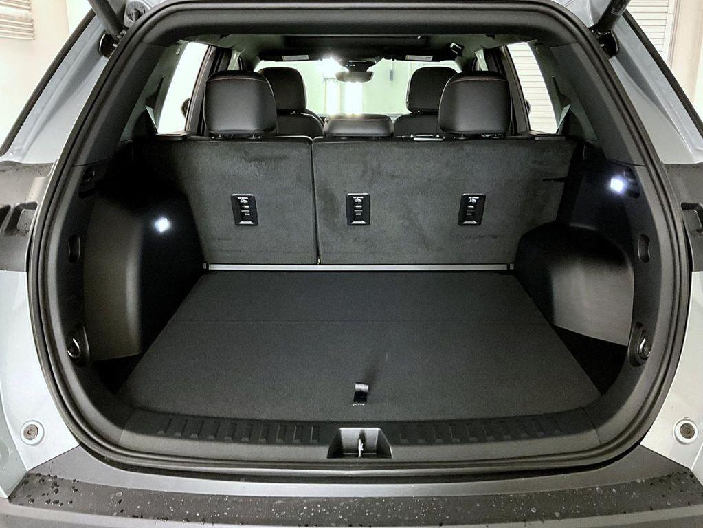 new 2026 Chevrolet Equinox car, priced at $39,100