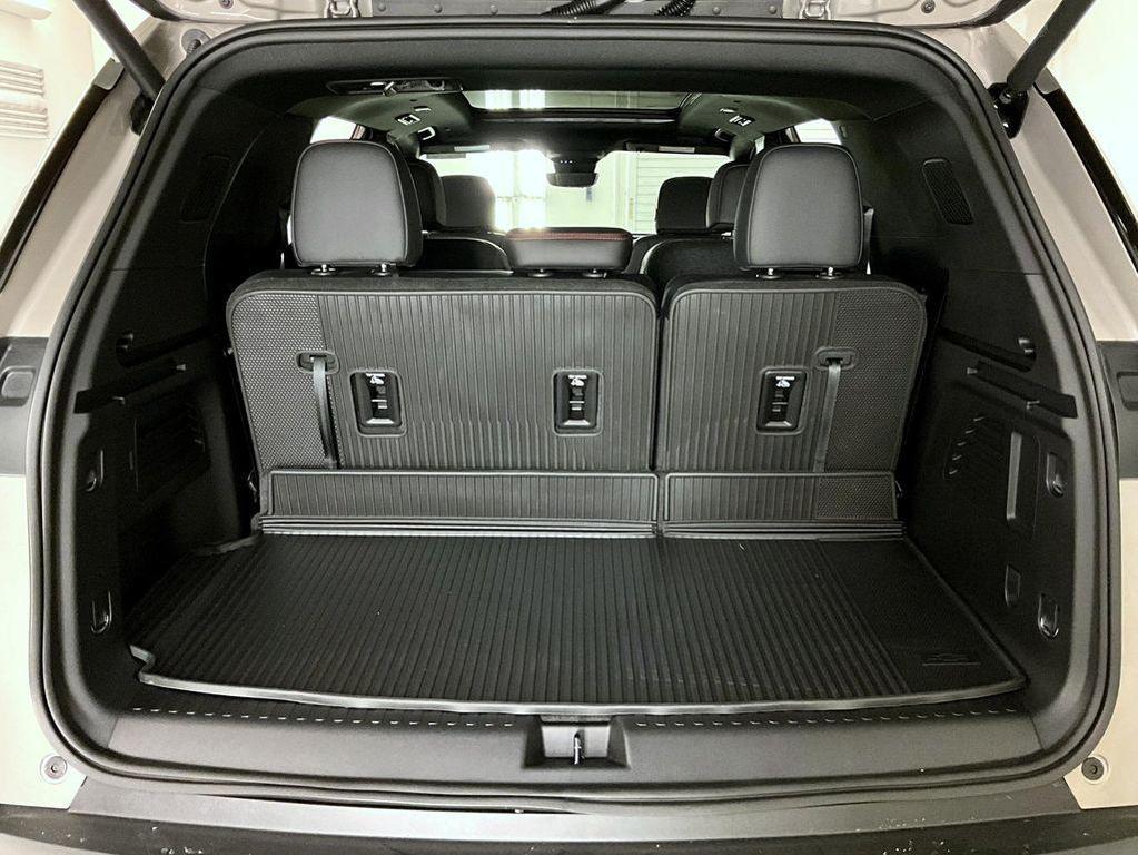 new 2026 Chevrolet Traverse car, priced at $58,358