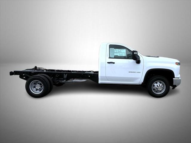 new 2025 Chevrolet Silverado 3500 car, priced at $51,717