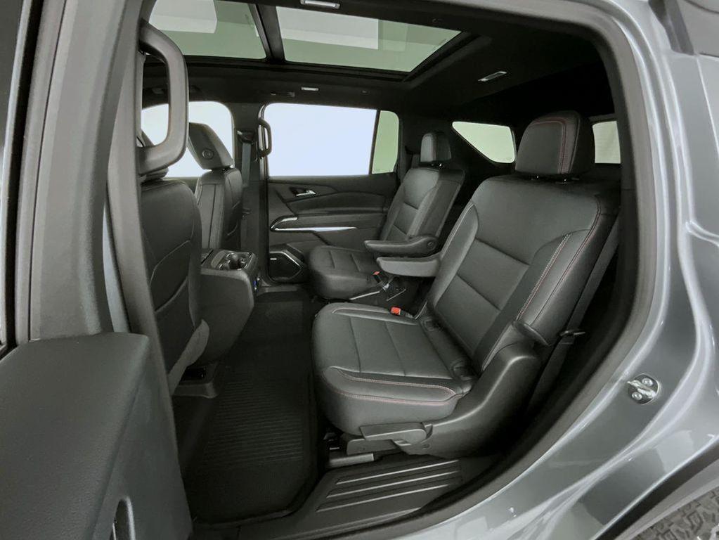 new 2026 Chevrolet Traverse car, priced at $58,179