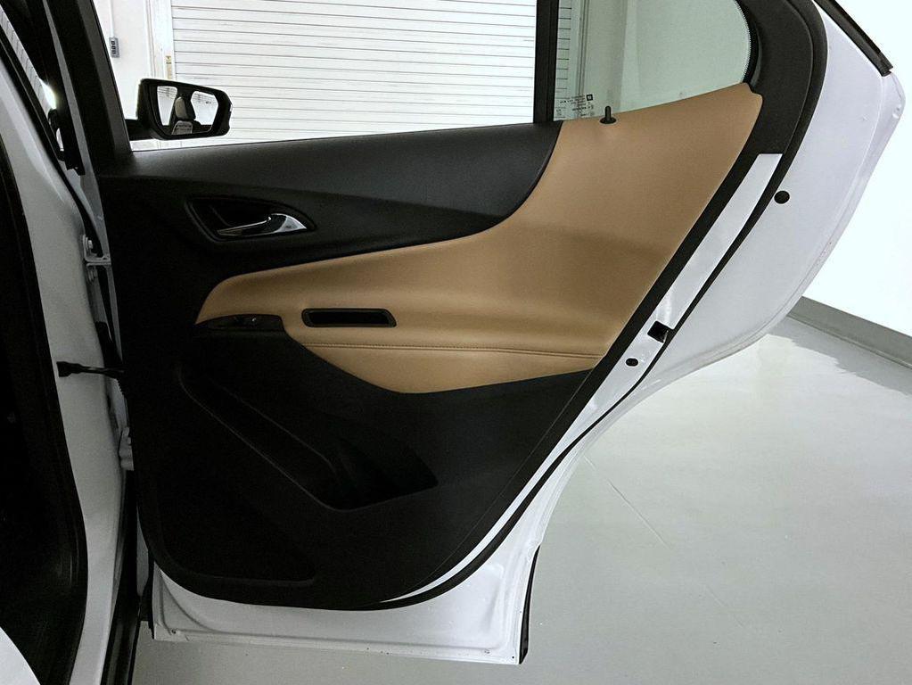 used 2023 Chevrolet Equinox car, priced at $27,299