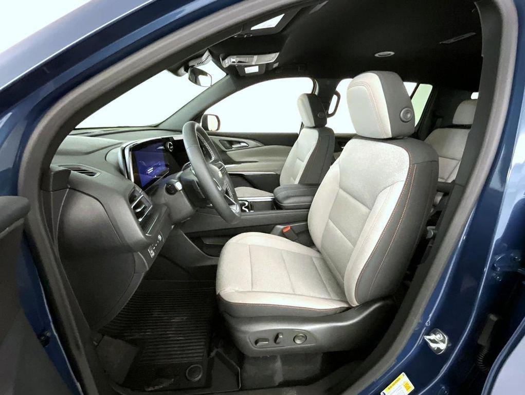 new 2026 Chevrolet Traverse car, priced at $49,369