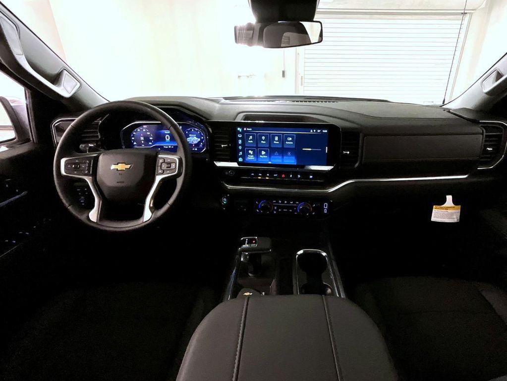 new 2025 Chevrolet Silverado 1500 car, priced at $55,373