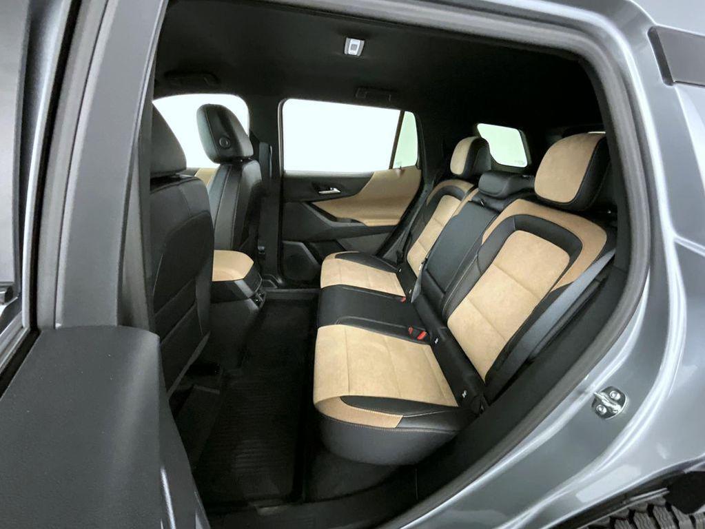 new 2026 Chevrolet Equinox car, priced at $36,620
