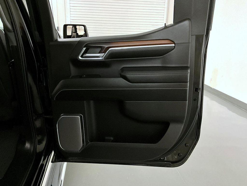 used 2024 GMC Sierra 1500 car, priced at $55,999