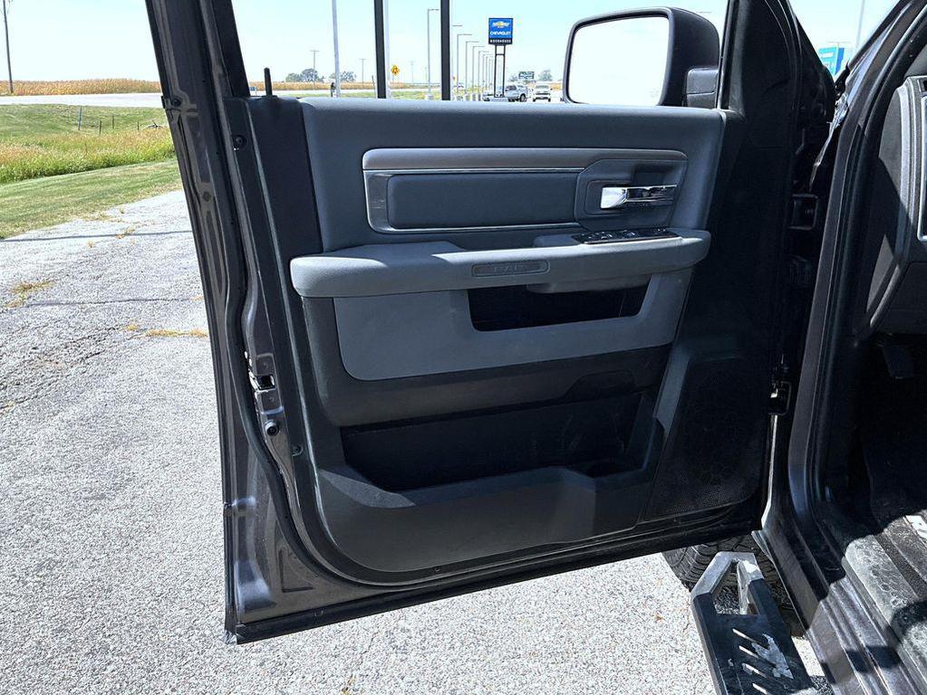 used 2019 Ram 1500 Classic car, priced at $20,699