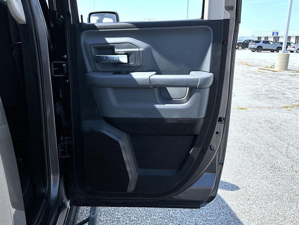 used 2019 Ram 1500 Classic car, priced at $20,699