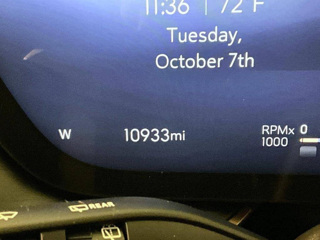 used 2024 Buick Envision car, priced at $33,999