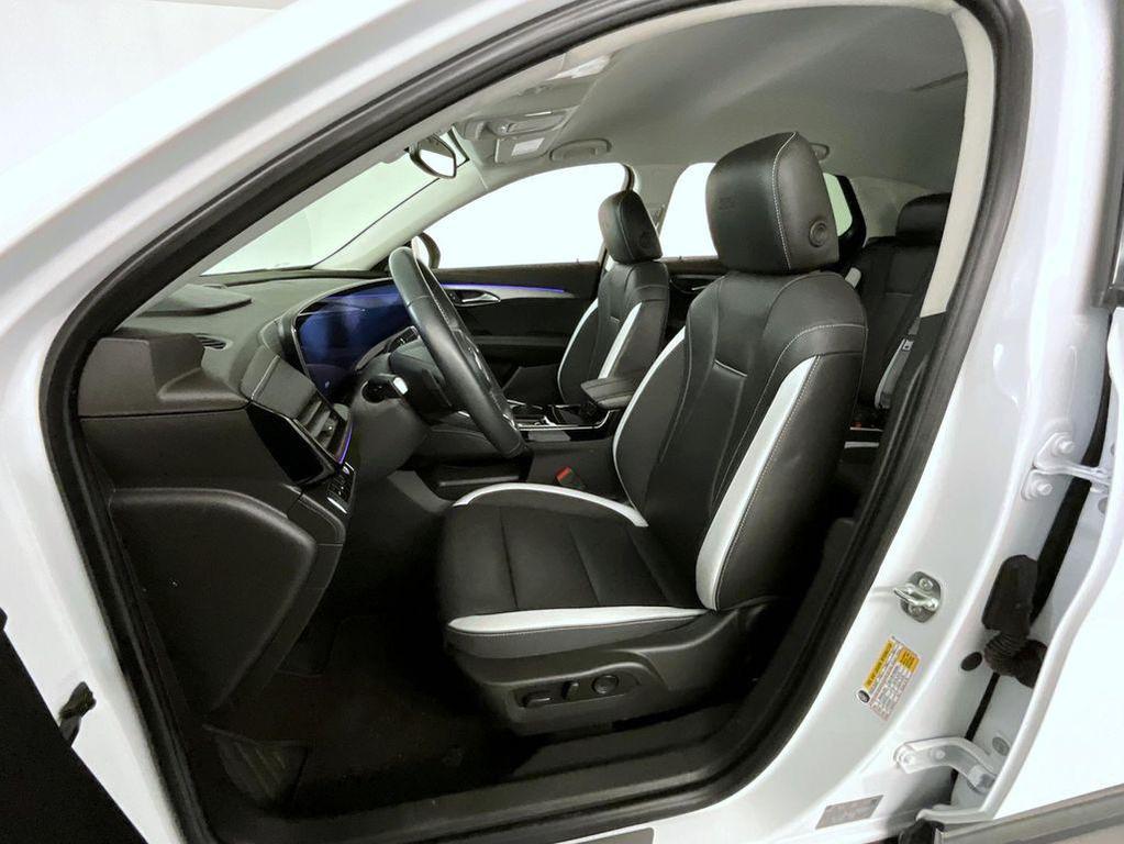 used 2024 Buick Envision car, priced at $33,999