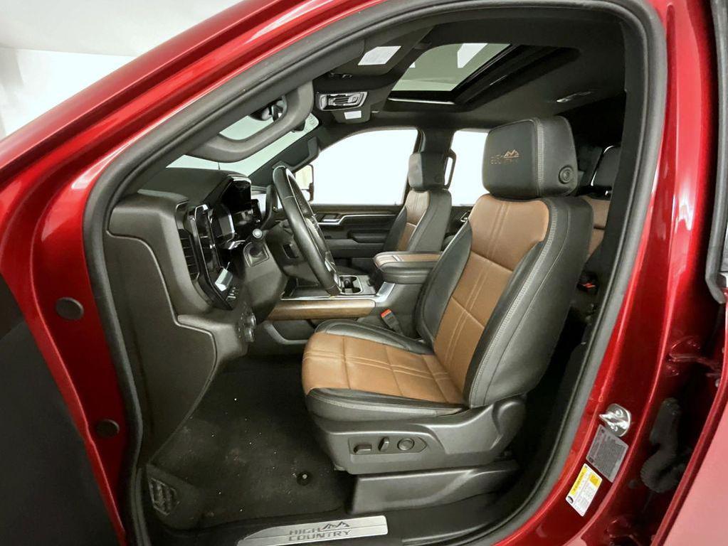 used 2025 Chevrolet Silverado 3500 car, priced at $75,999