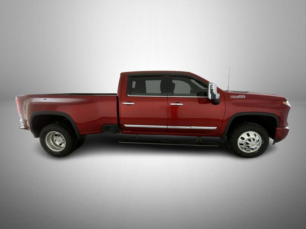 used 2025 Chevrolet Silverado 3500 car, priced at $75,999
