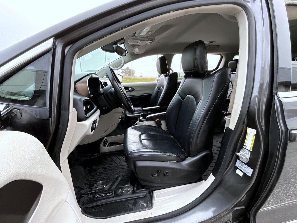 used 2017 Chrysler Pacifica car, priced at $11,999