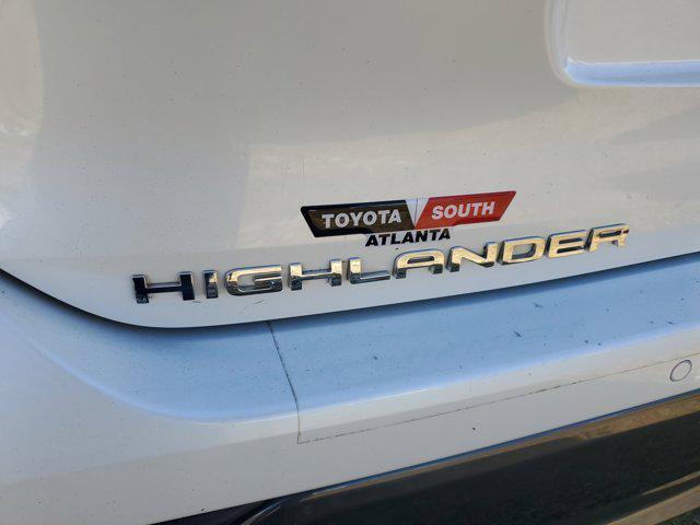 used 2020 Toyota Highlander car, priced at $26,980