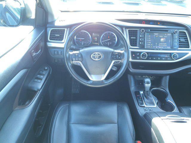 used 2019 Toyota Highlander car, priced at $23,499