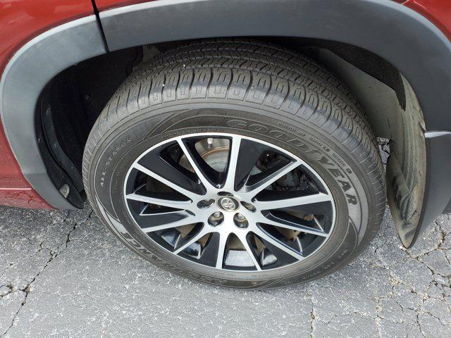 used 2017 Toyota Highlander car, priced at $19,424