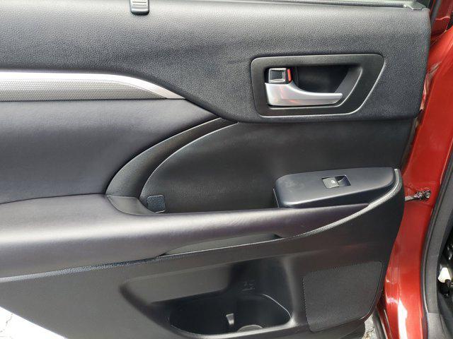 used 2017 Toyota Highlander car, priced at $19,424