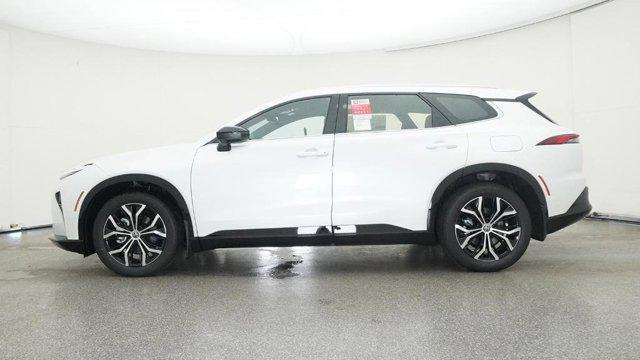 new 2025 Toyota Crown Signia car