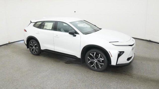 new 2025 Toyota Crown Signia car