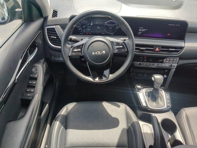 used 2025 Kia Seltos car, priced at $24,697