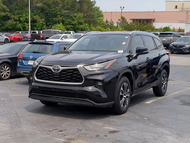 used 2020 Toyota Highlander car, priced at $21,999