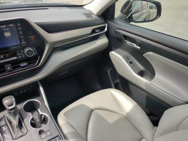used 2020 Toyota Highlander car, priced at $23,379