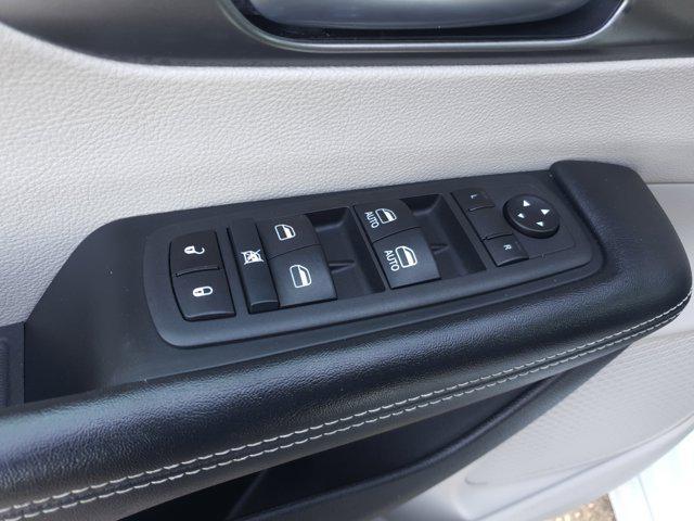 used 2022 Chrysler Pacifica car, priced at $21,976