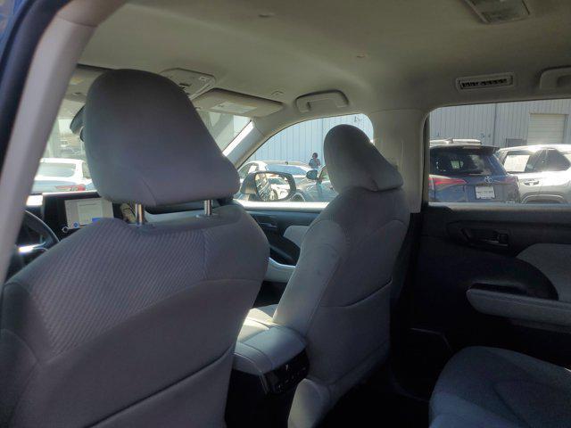 used 2023 Toyota Highlander car, priced at $32,980