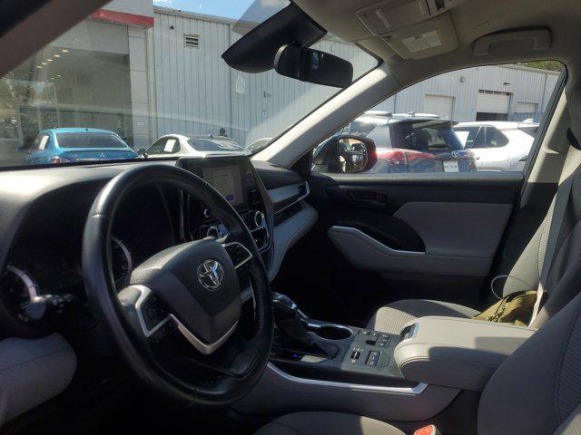 used 2023 Toyota Highlander car, priced at $32,980