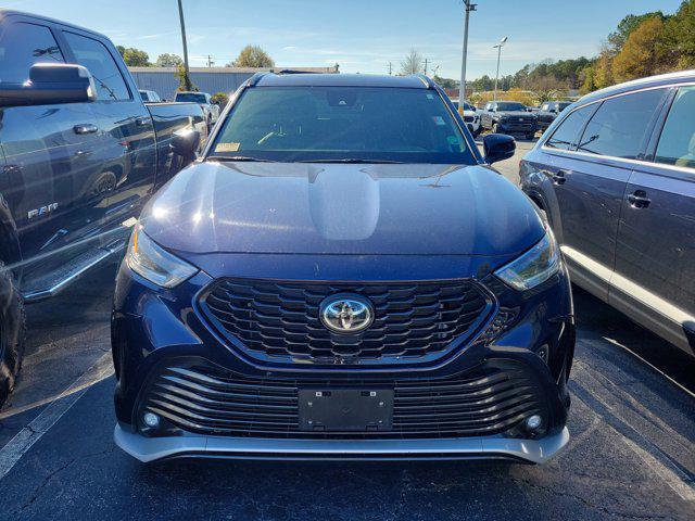 used 2024 Toyota Highlander car, priced at $39,564