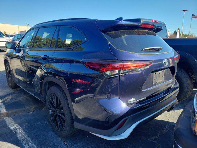 used 2024 Toyota Highlander car, priced at $39,564