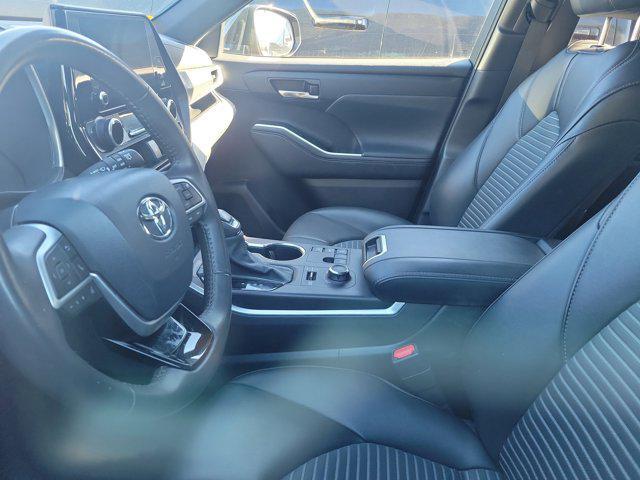 used 2024 Toyota Highlander car, priced at $39,564