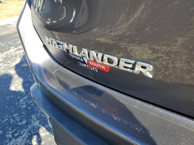 used 2019 Toyota Highlander car, priced at $21,749