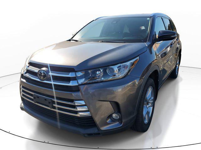 used 2019 Toyota Highlander car, priced at $21,749