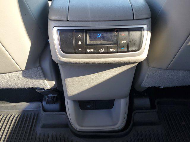 used 2019 Toyota Highlander car, priced at $21,749