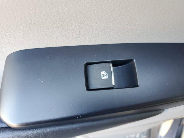 used 2019 Toyota Highlander car, priced at $21,749