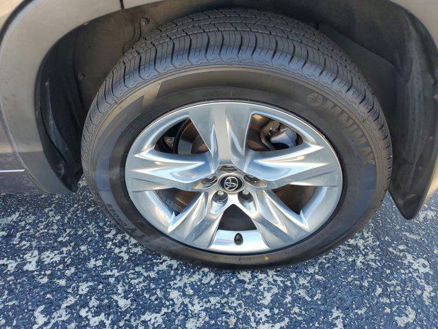 used 2019 Toyota Highlander car, priced at $21,749