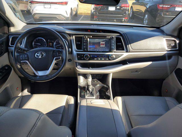 used 2019 Toyota Highlander car, priced at $21,749