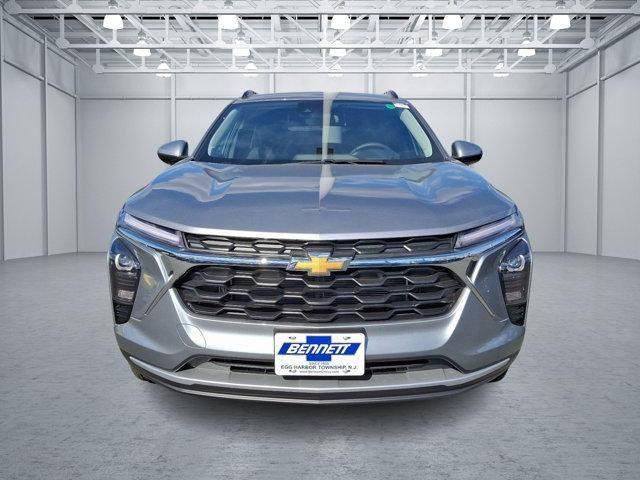 new 2025 Chevrolet Trax car, priced at $24,530