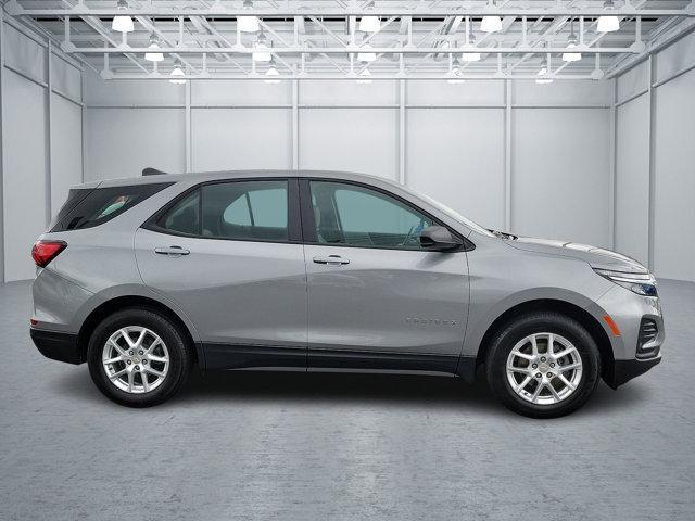 used 2024 Chevrolet Equinox car, priced at $26,799