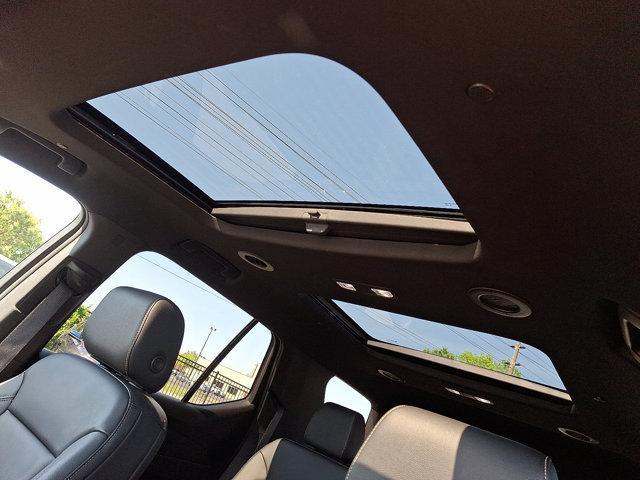 used 2022 Chevrolet Traverse car, priced at $35,990