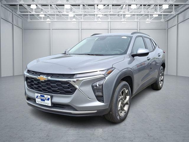 new 2025 Chevrolet Trax car, priced at $25,510